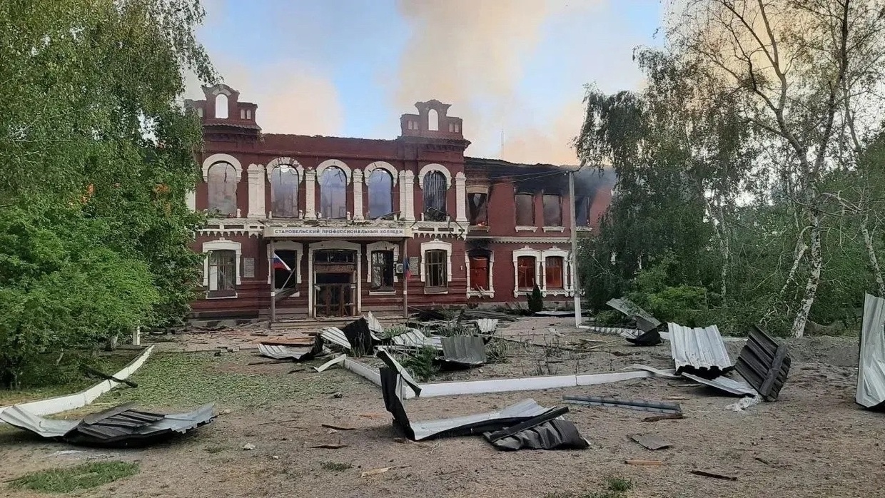 Truong hoc o Lugansk trung UAV, nhieu hoc sinh bi vui lap hinh anh