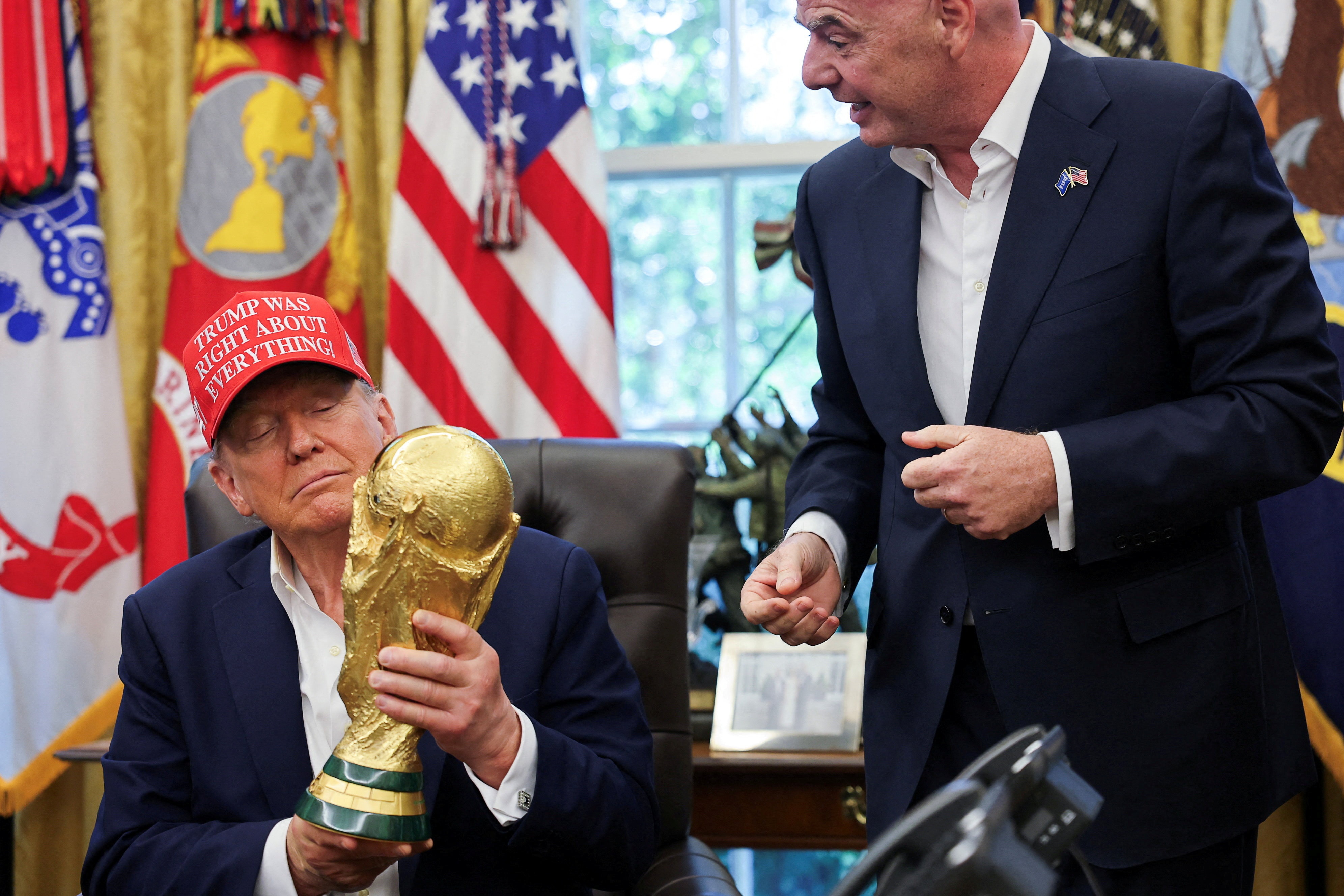 Tinh ban cua Chu tich FIFA va ong Trump gay chu y hinh anh