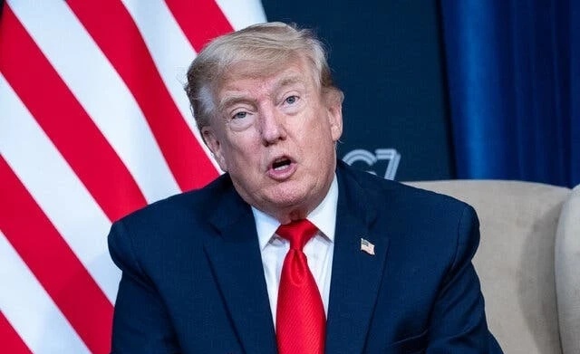 Tổng thống Trump: Iran phóng 111 tên lửa vào tàu sân bay Mỹ