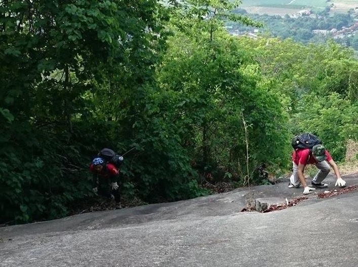 Phuot duong Da Trang - cung duong nguy hiem nhat nui Ba Den hinh anh