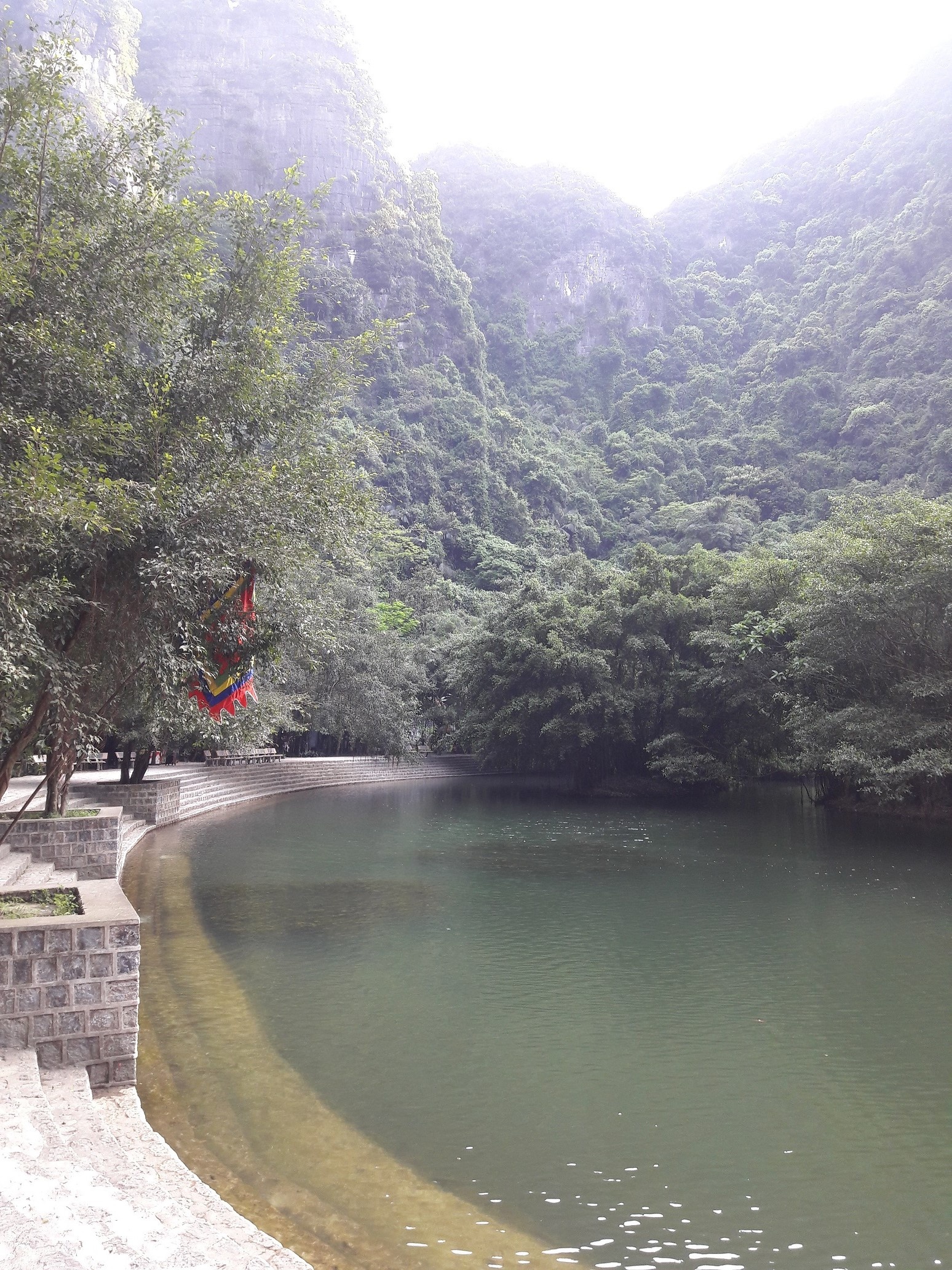 Khám phá vẻ đẹp Tràng An ảnh 2 Kham pha ve dep Trang An anh 2