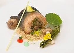 Chiec thia vang: Lam ca chinh cuon la lot hinh anh