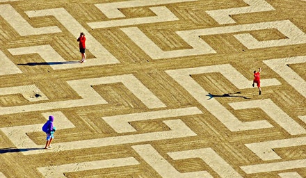 Tranh cát vẽ trên bãi biển ảnh 12 Tranh cat ve tren bai bien anh 12