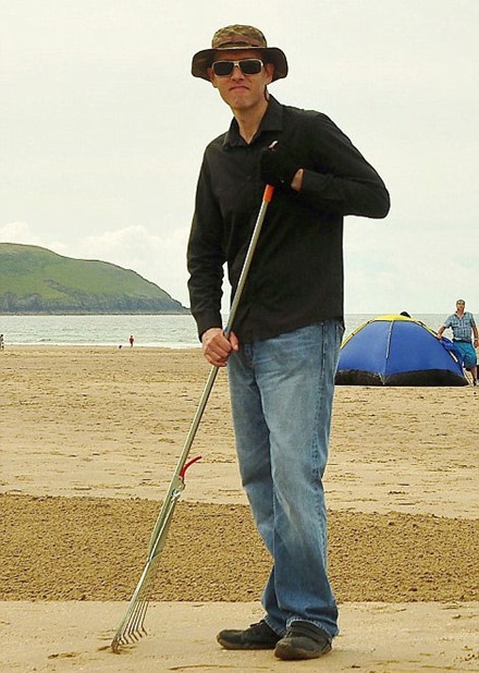 Tranh cát vẽ trên bãi biển ảnh 3 Tranh cat ve tren bai bien anh 3