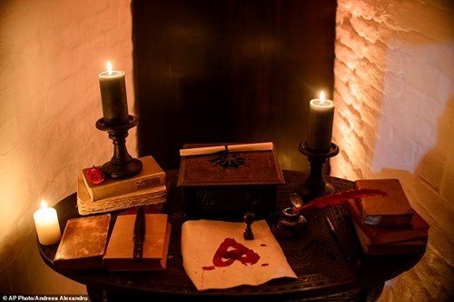 Lâu đài Dracula mở cửa đón khách ảnh 7 Lau dai Dracula mo cua don khach anh 7