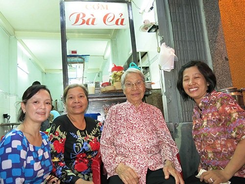 Quán ăn hút giới văn nghệ sĩ ảnh 2 Quan an hut gioi van nghe si anh 2