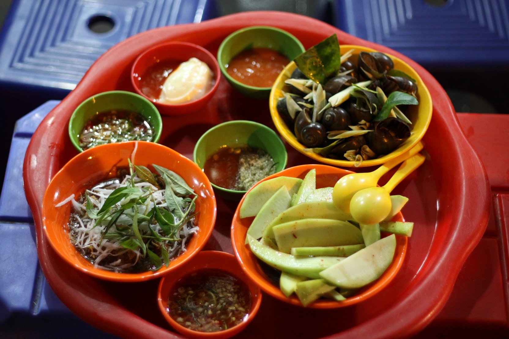 Quan oc ngon Ha Noi anh 1