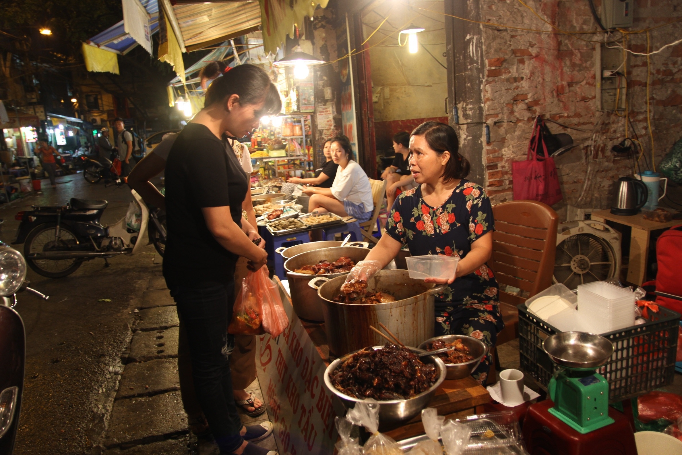 Ca kho cho Hang Be Ha Noi anh 8