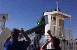 Tau luon X Stream - ac mong cho nhung nguoi so do cao hinh anh