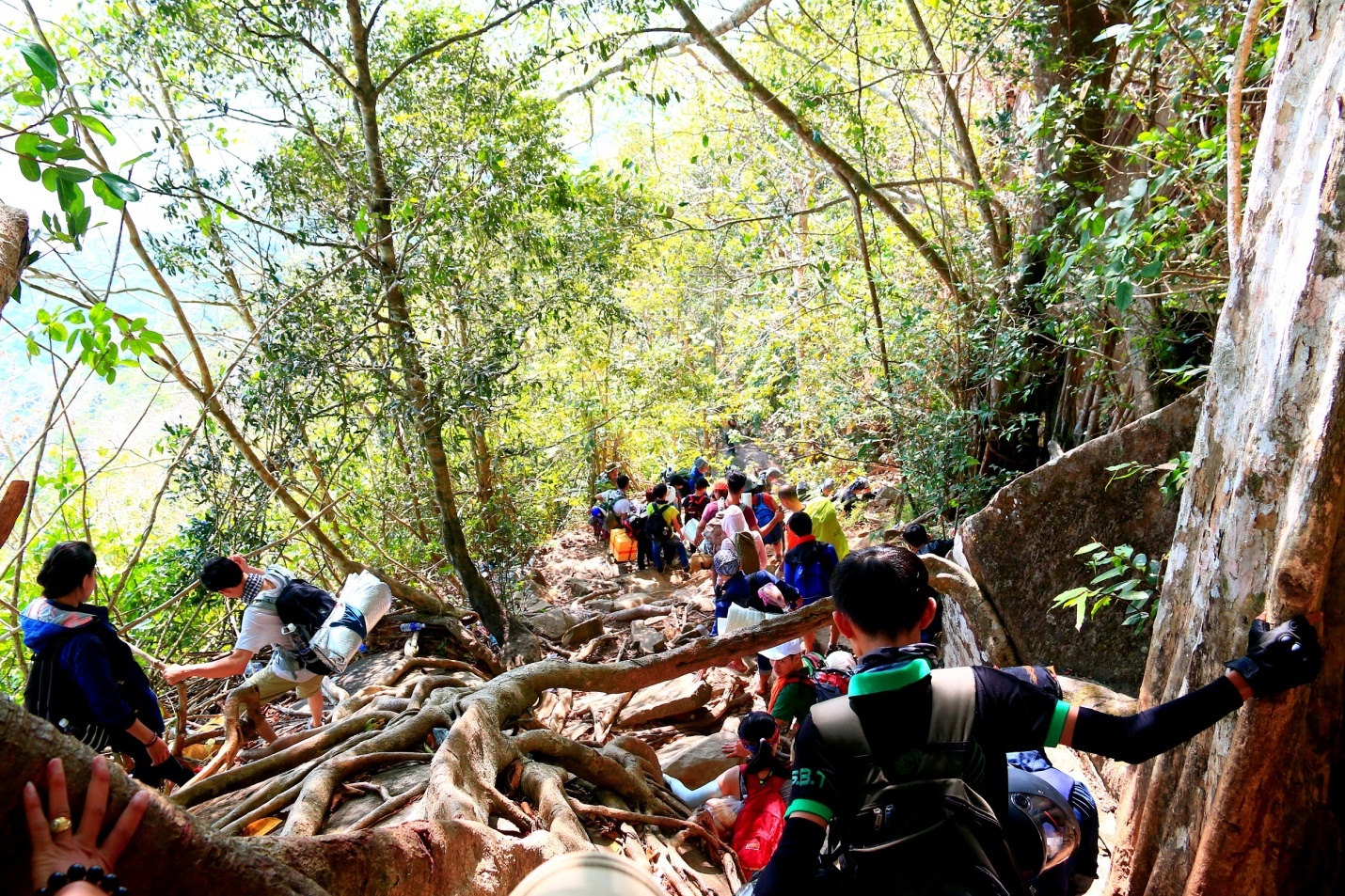 Chinh phuc nui Ba Den anh 19