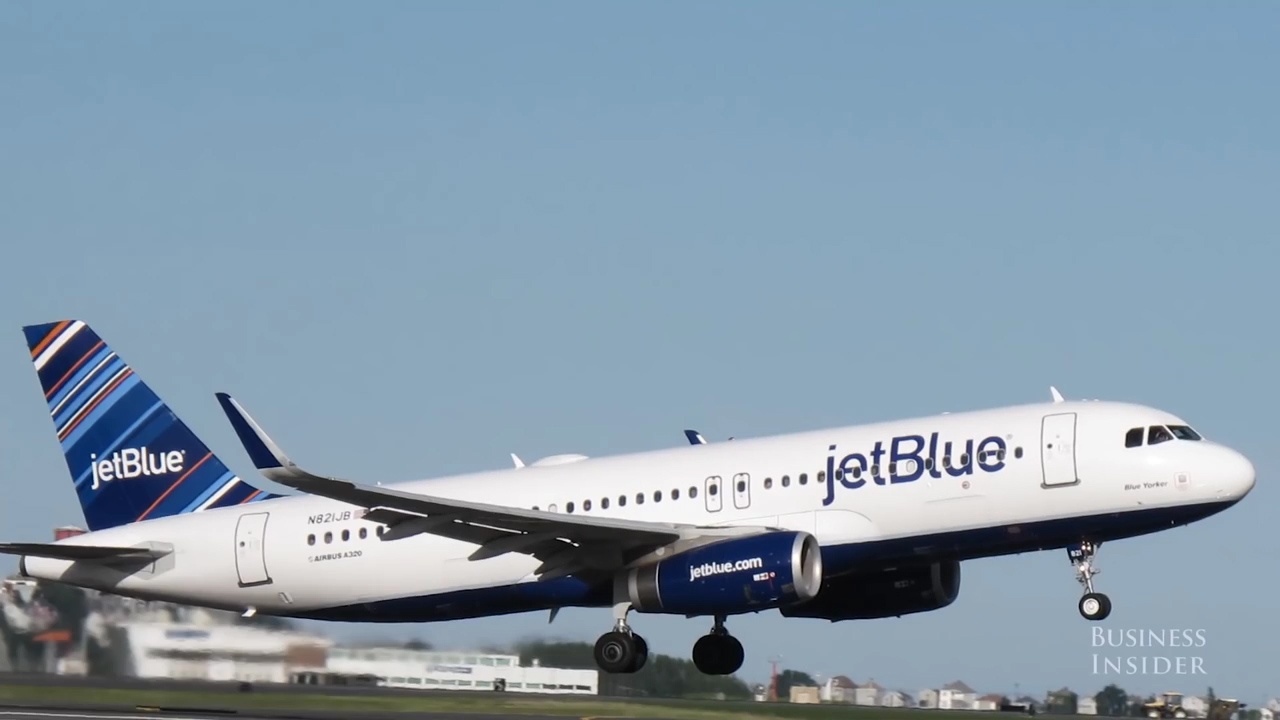 Tai sao may bay ngay cang cham hon 50 nam truoc? hinh anh