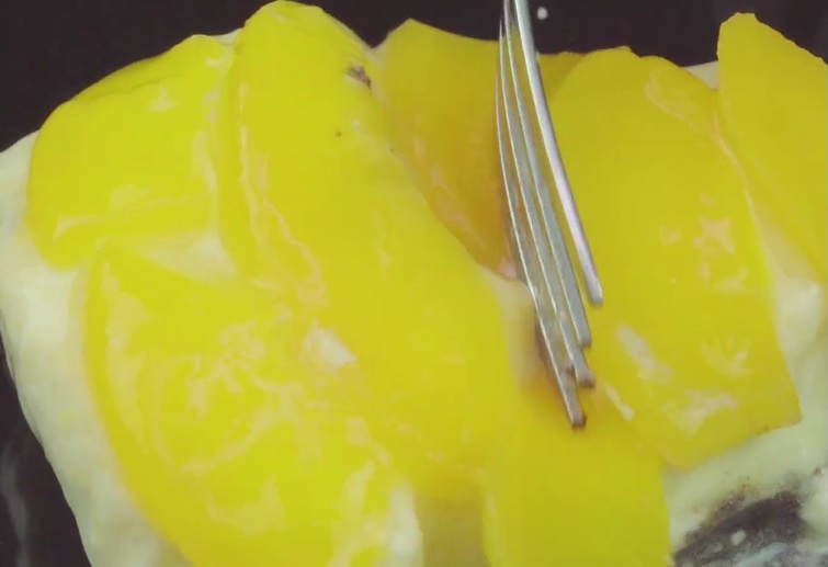 Huong dan lam banh pho mai dao khong nuong hinh anh