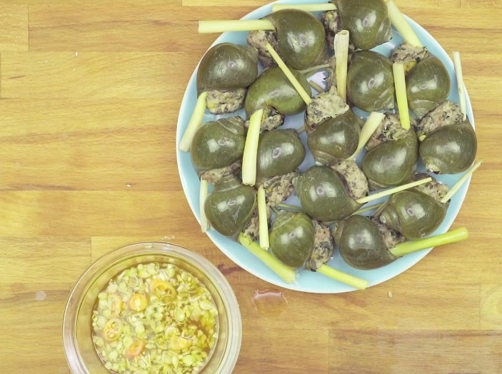 Lam mon oc nhoi thit thom ngon hinh anh