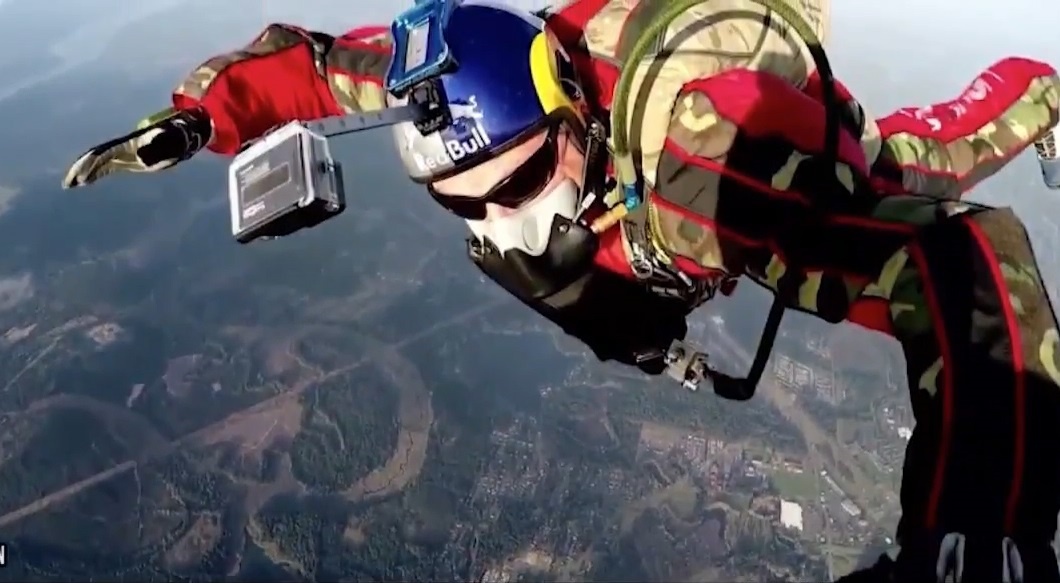 Nhung hanh dong mao hiem dien ro thach thuc gioi han hinh anh