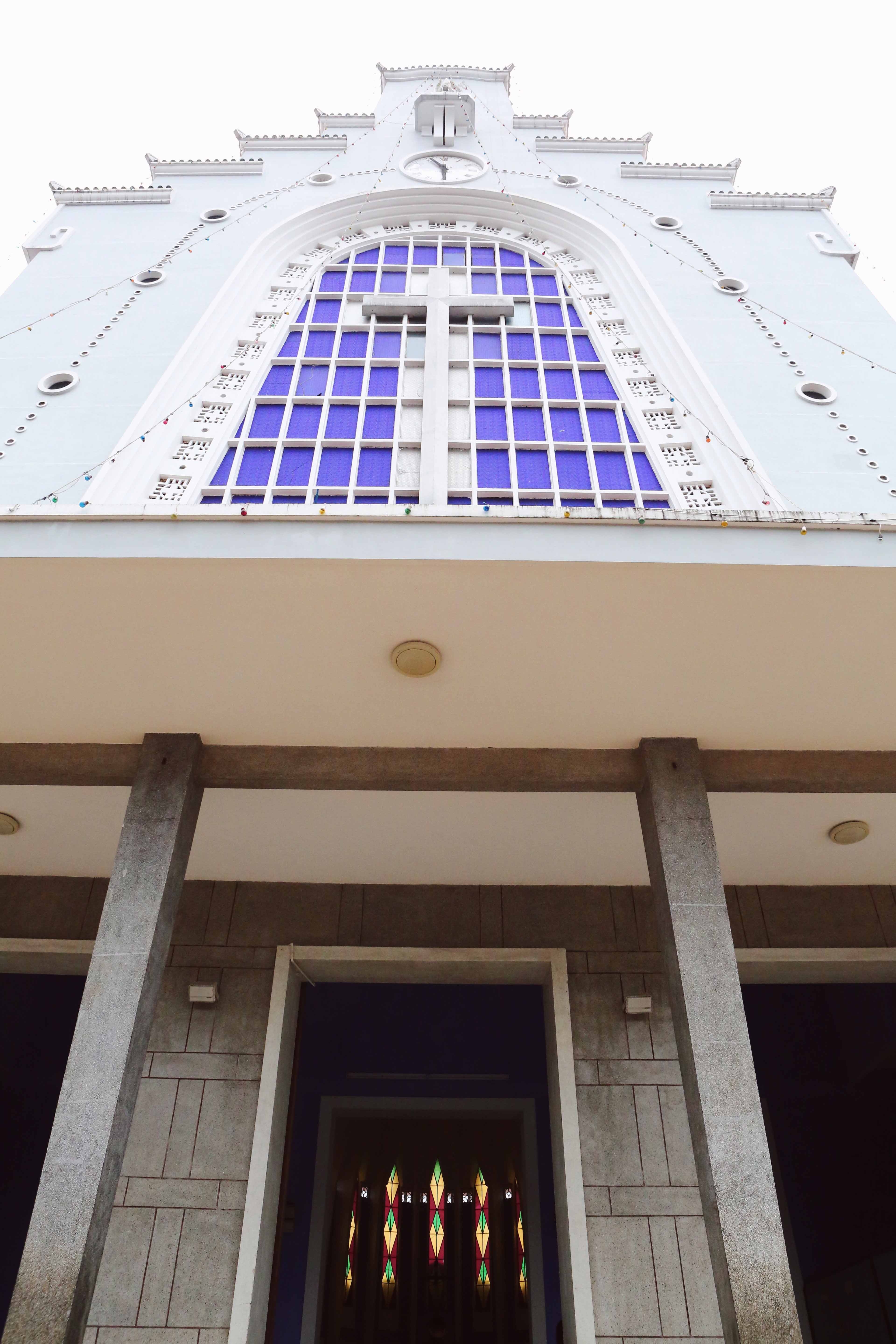 Nha tho tuyet dep o Hue anh 12