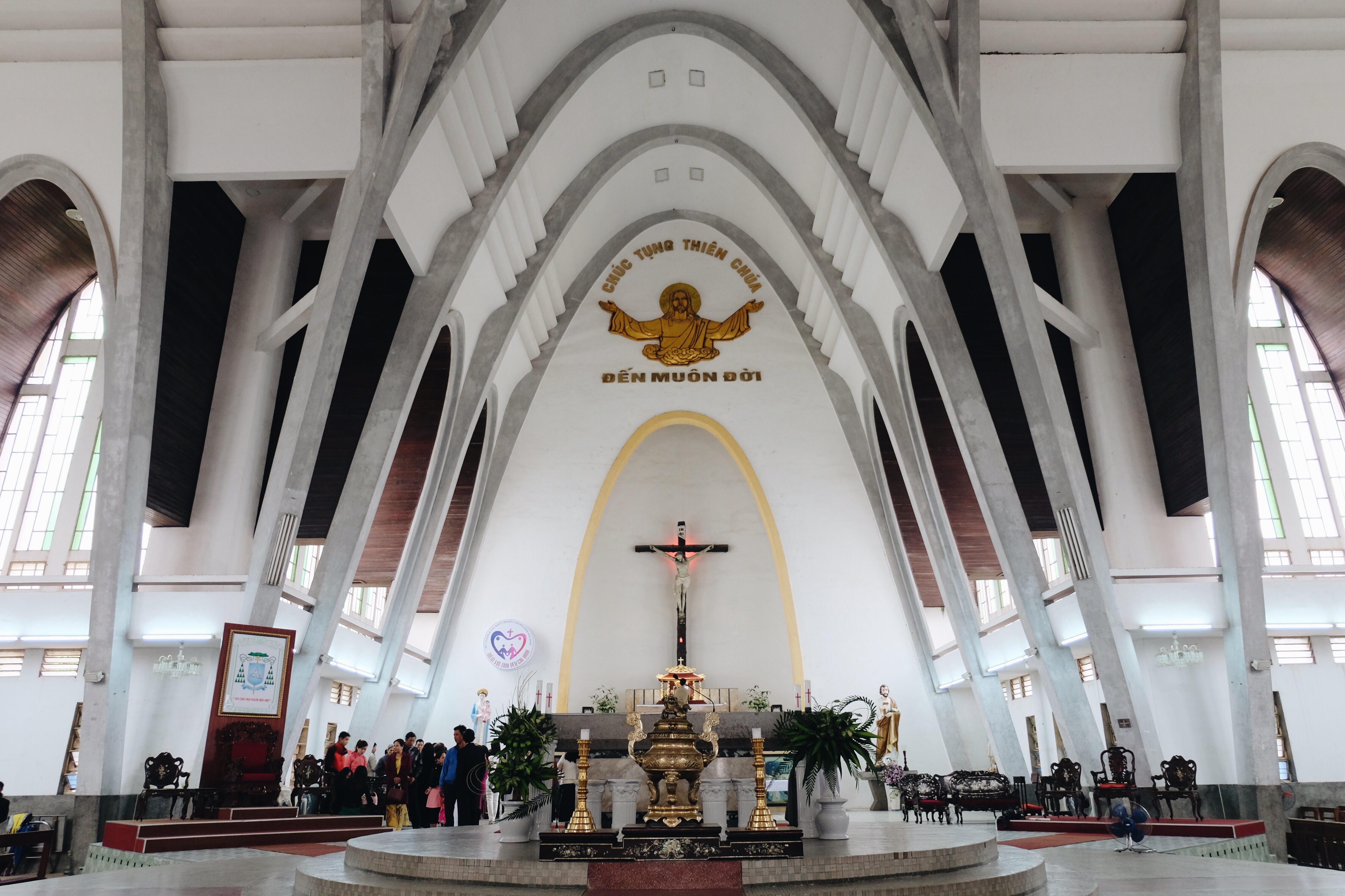 Nhà thờ tuyệt đẹp ở Huế ảnh 8 Nha tho tuyet dep o Hue anh 8