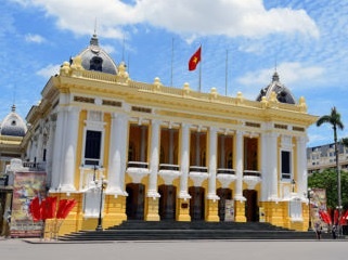 Khao sat tour Nha hat Lon: Chua nen ky vong qua hinh anh