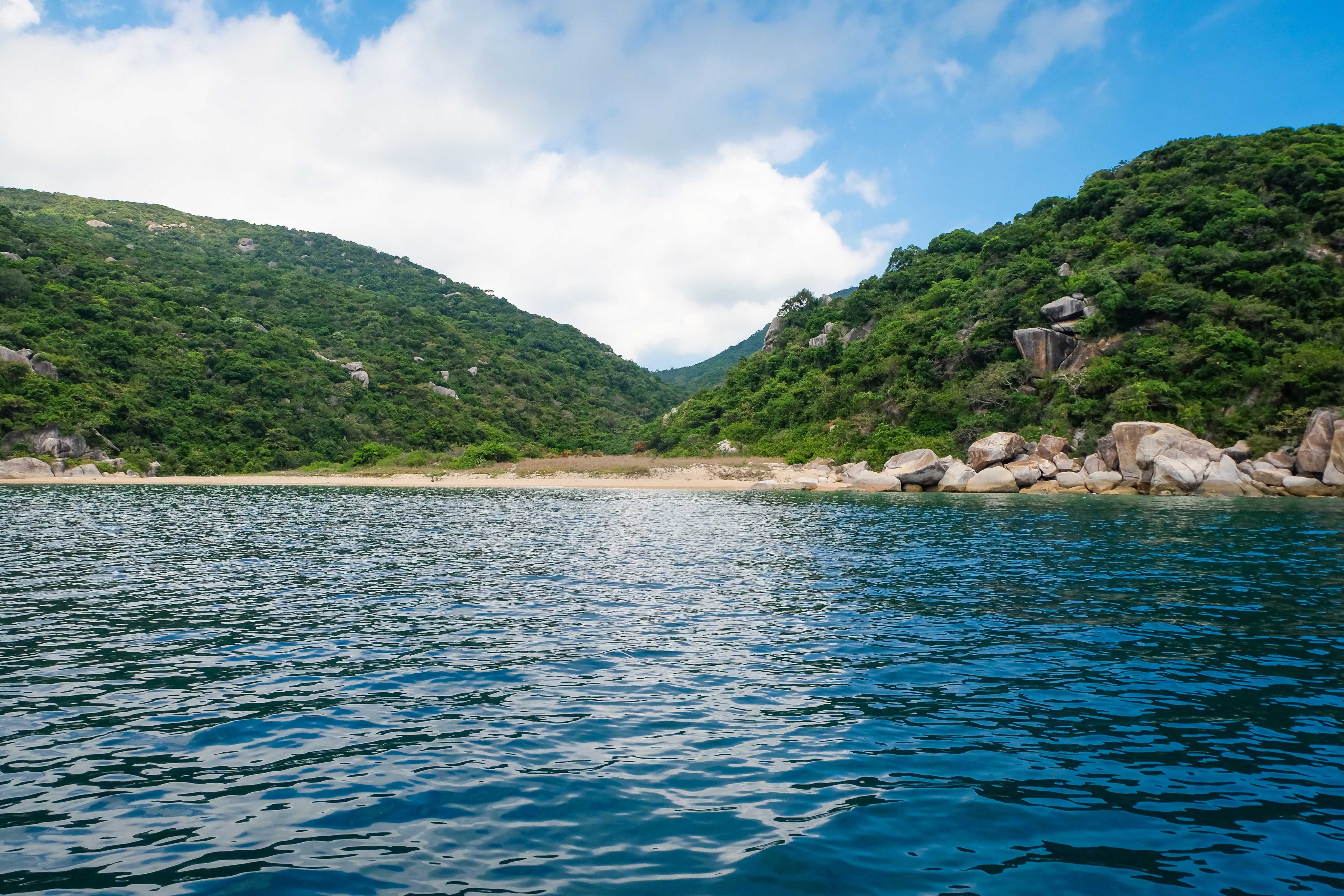 Kham pha dao Hon Lon anh 2