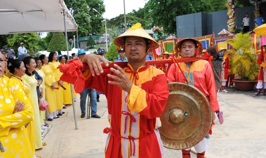 Le ruoc tuong Ba Chua Xu nui Sam thu hut hang nghin nguoi hinh anh