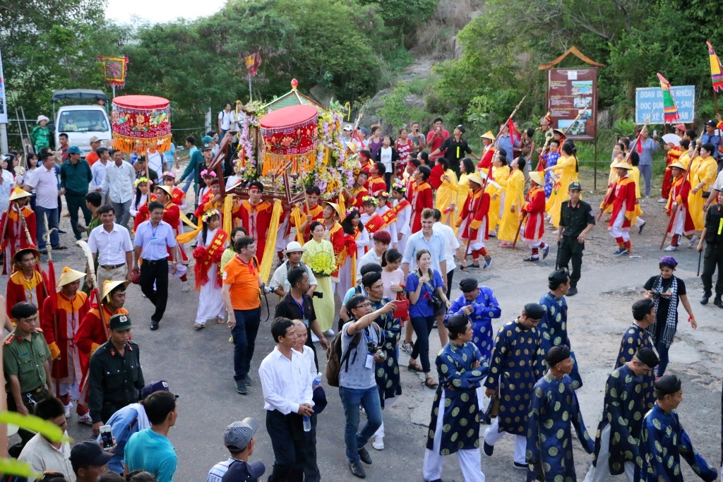 Le hoi Ba Chua Xu nui Sam anh 4