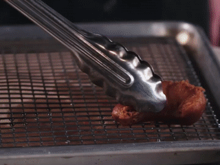 Lam ga chien bot thom ngon nhu bep chuyen nghiep hinh anh