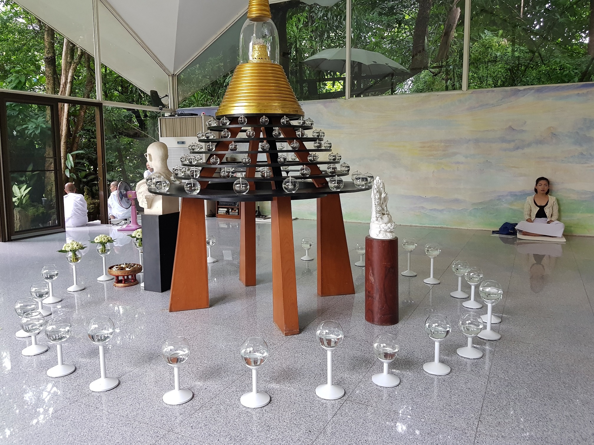 Thien vien Sathira Dhammasathan anh 2