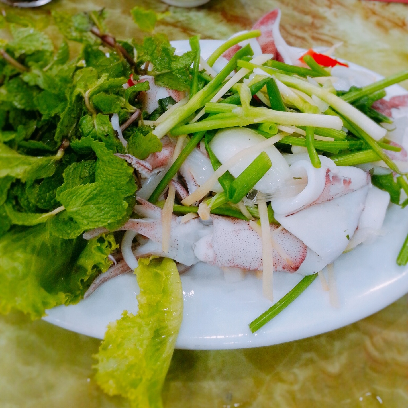 Chuyen di Ha Long Quan Lan anh 3