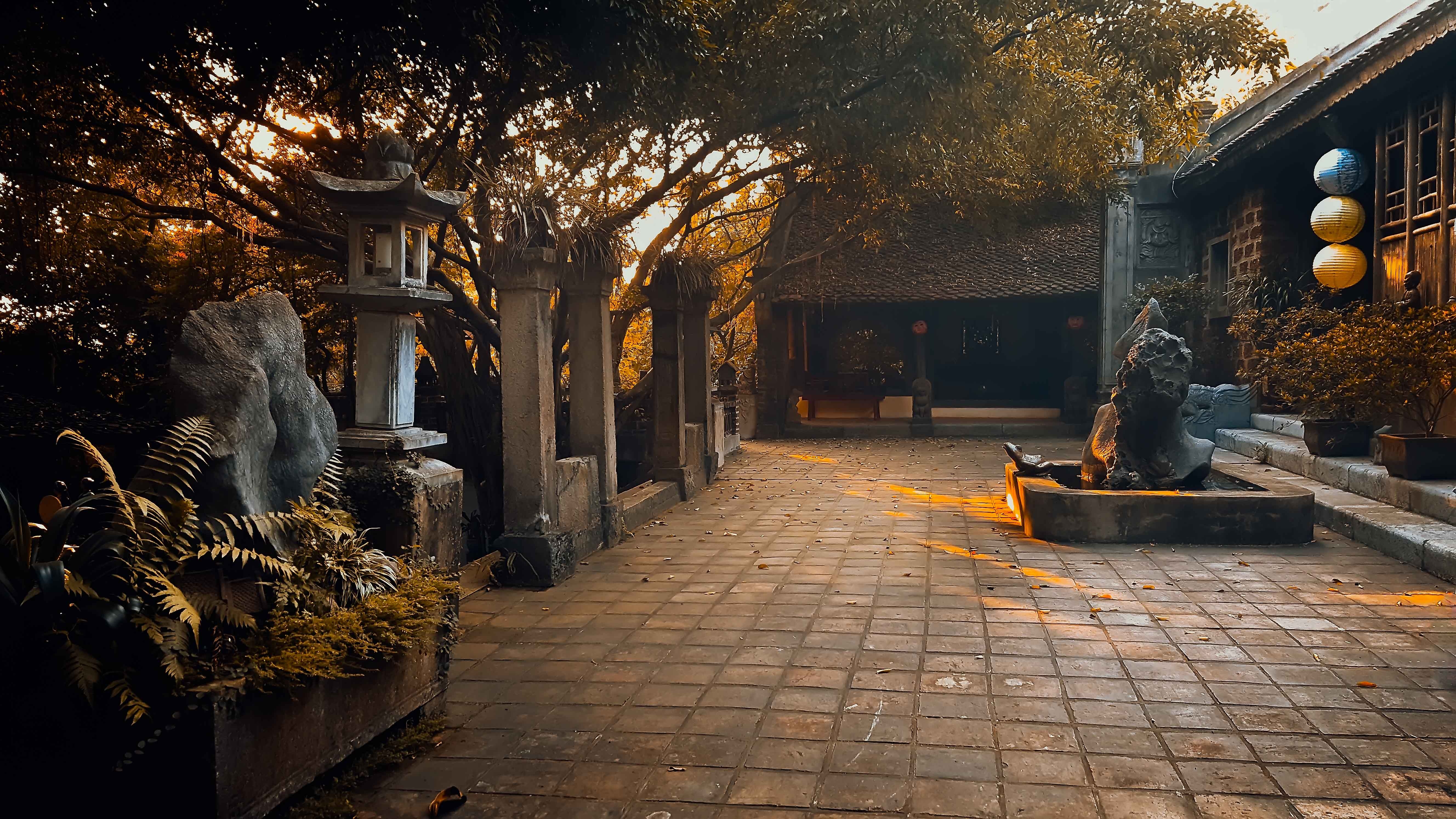 Viet Phu Thanh Chuong - ve dep tam linh thanh tinh hinh anh