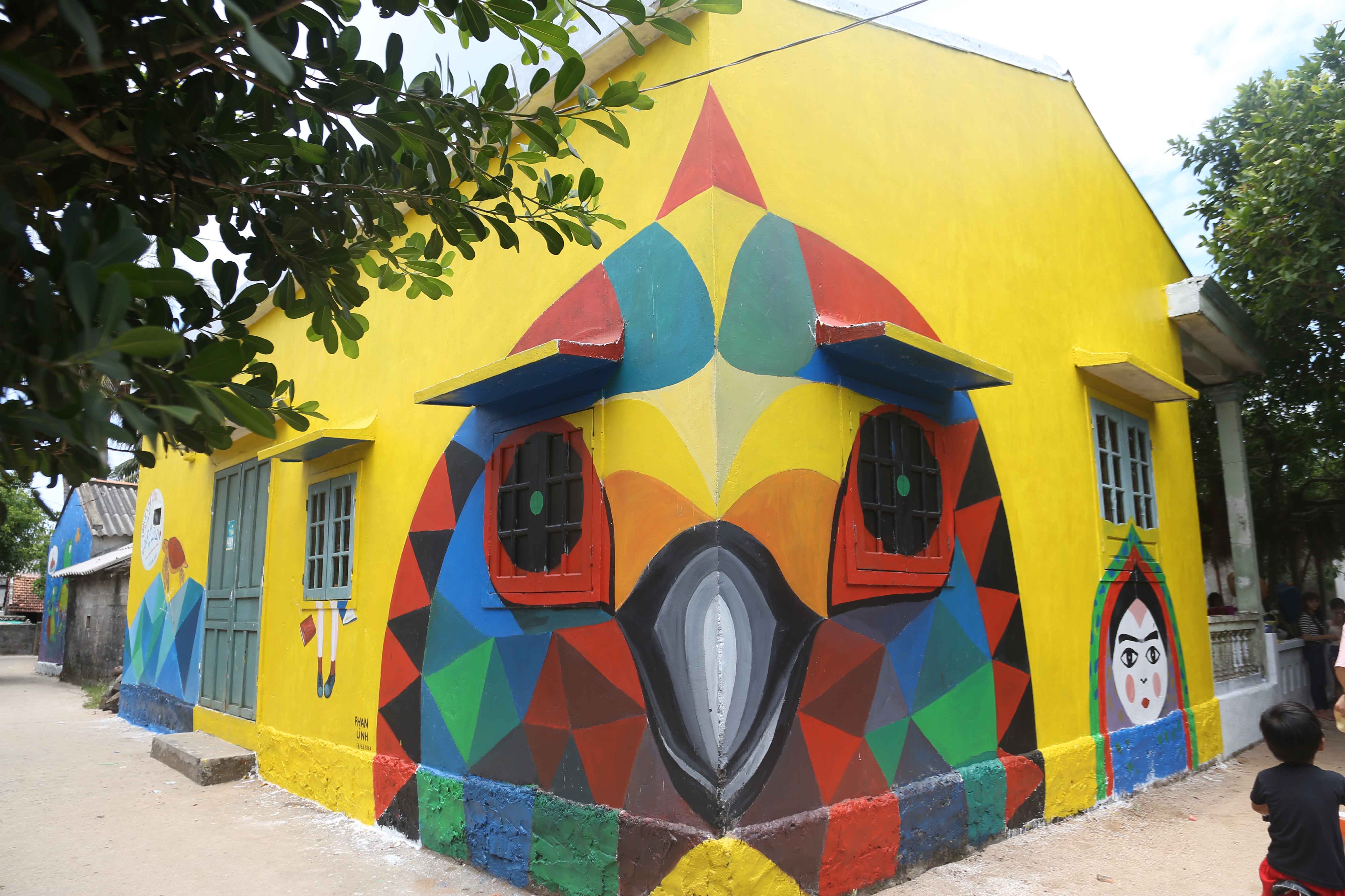 Tham quan lang Bich Hoa anh 8