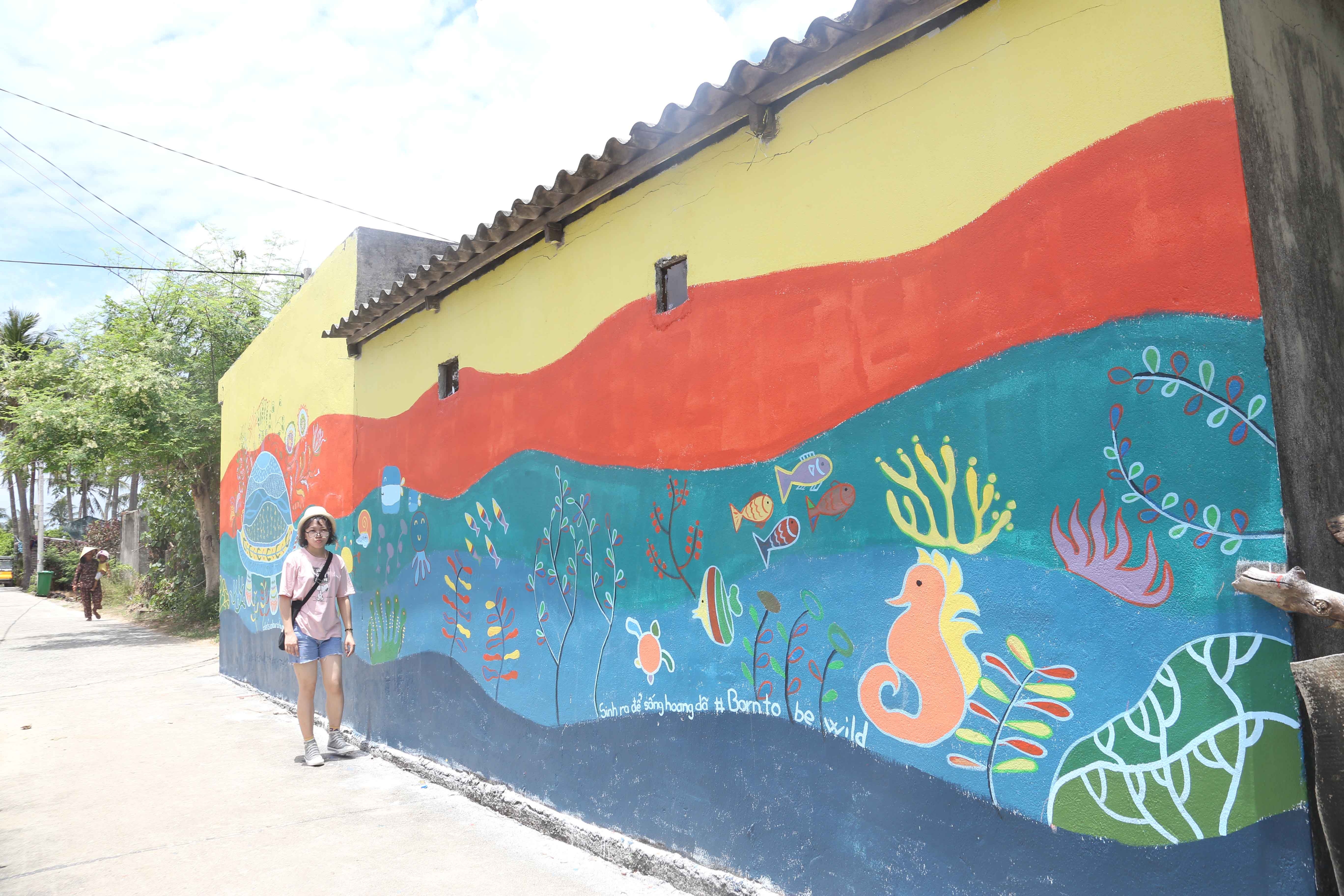 Tham quan lang Bich Hoa anh 9