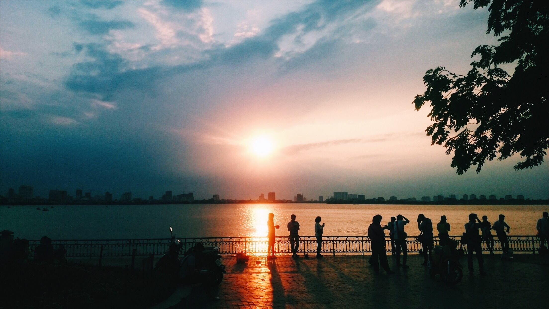 Ha Noi diu dang trong nang he anh 15