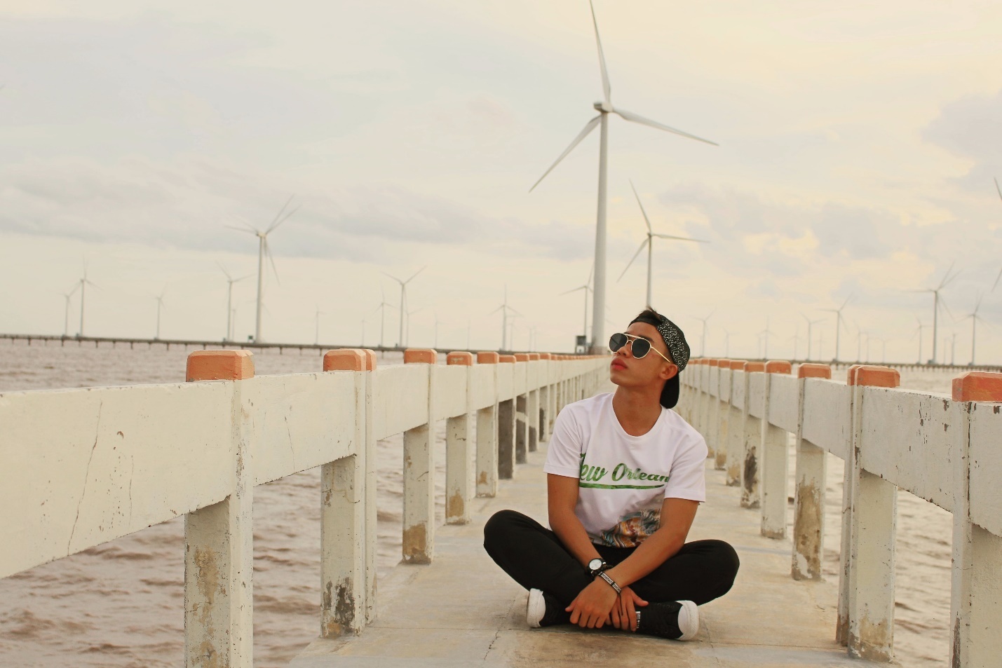 Xach balo len va den Bac Lieu hinh anh