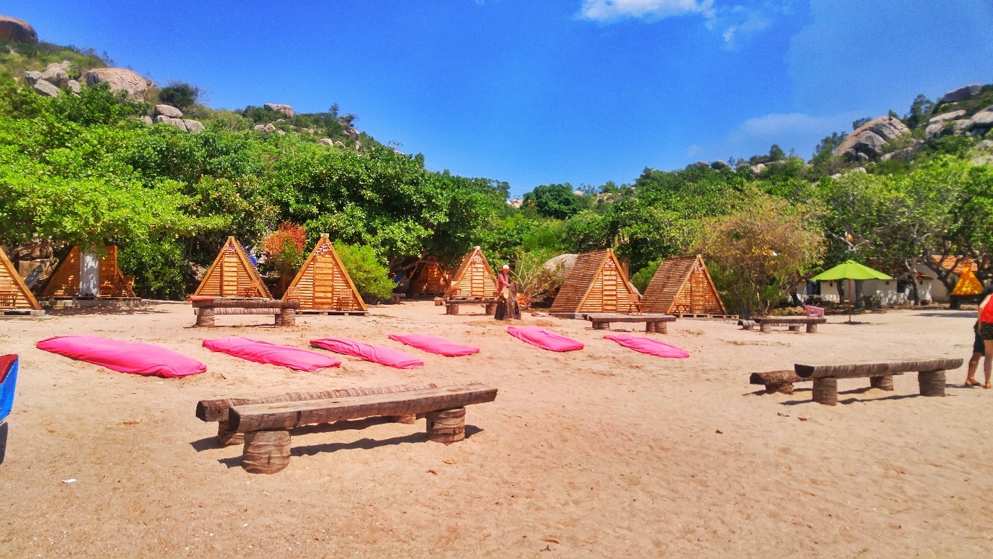 Cung duong bien Nam Trung Bo anh 12