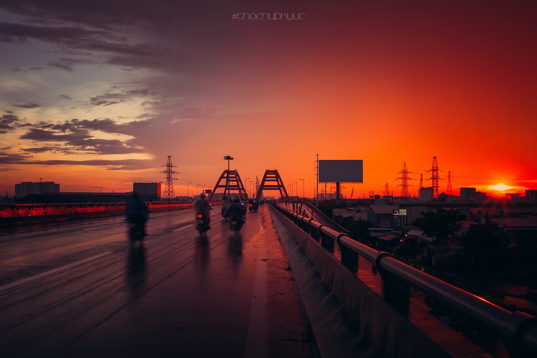 Binh minh hoang hon o Sai Gon anh 10