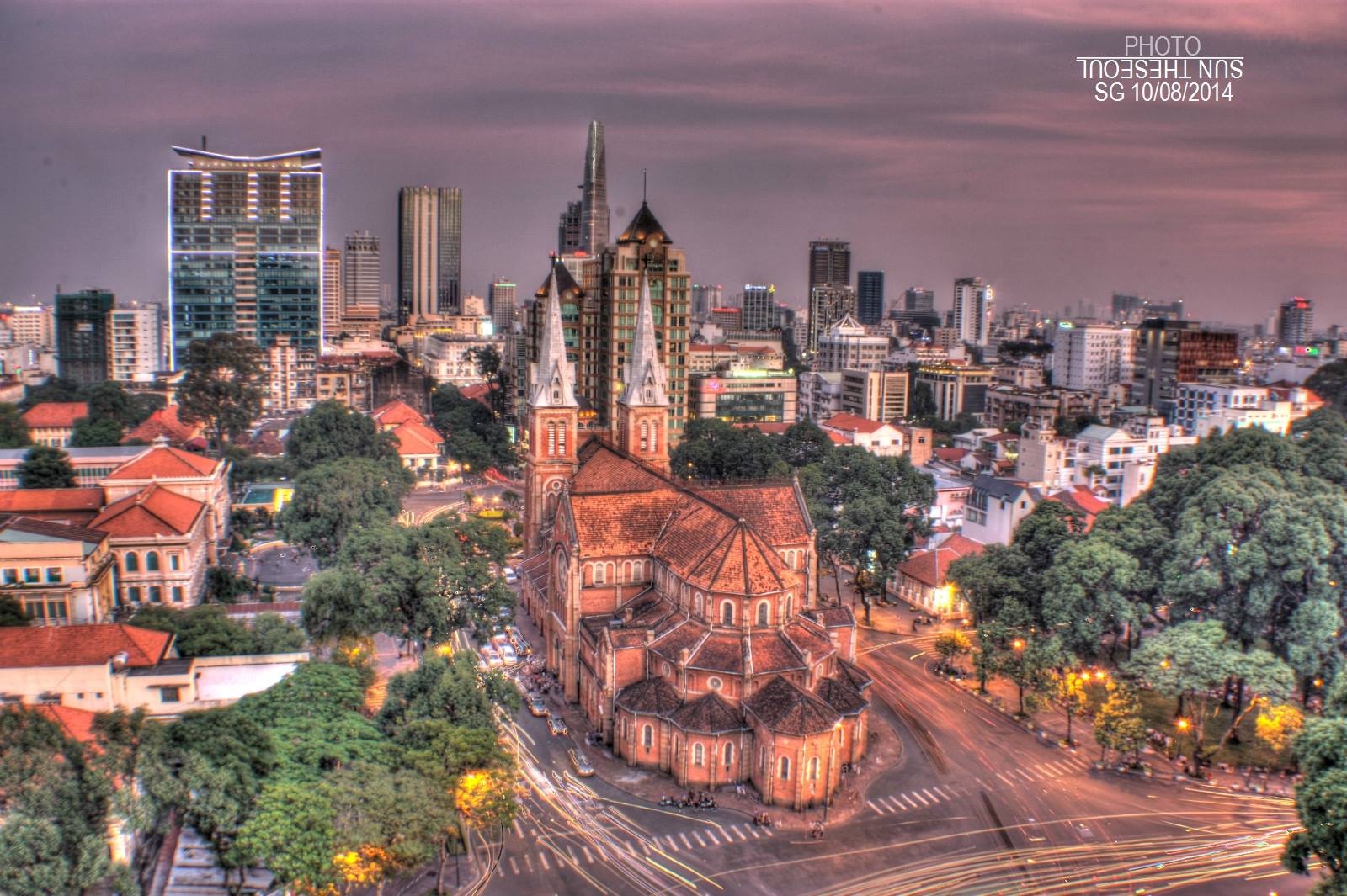 Binh minh hoang hon o Sai Gon anh 8