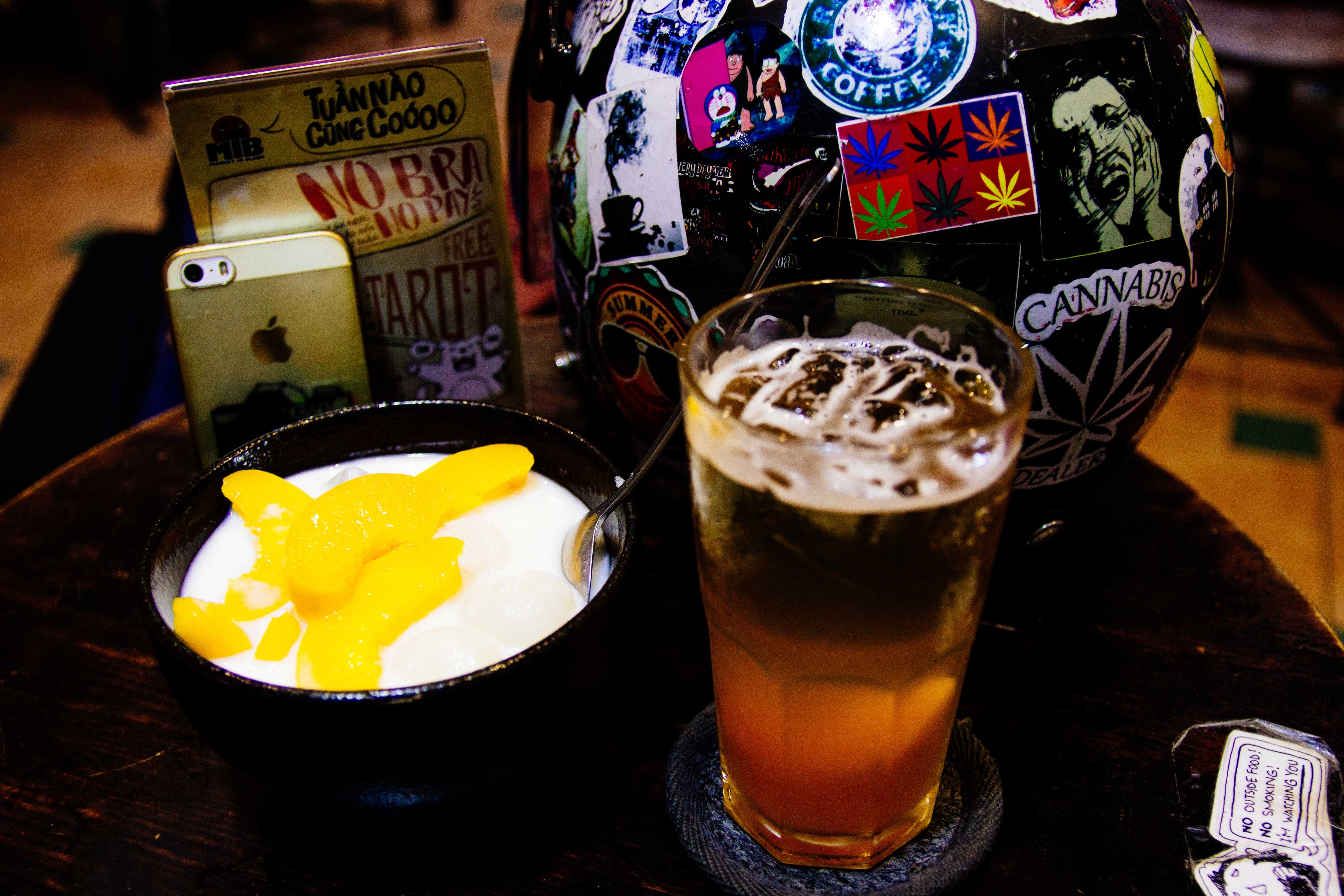 Quan ca phe cho cac thanh song ao anh 5