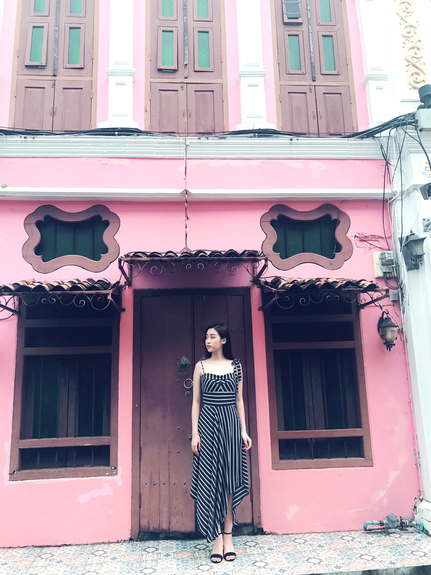 Hoa hau Do My Linh anh 14