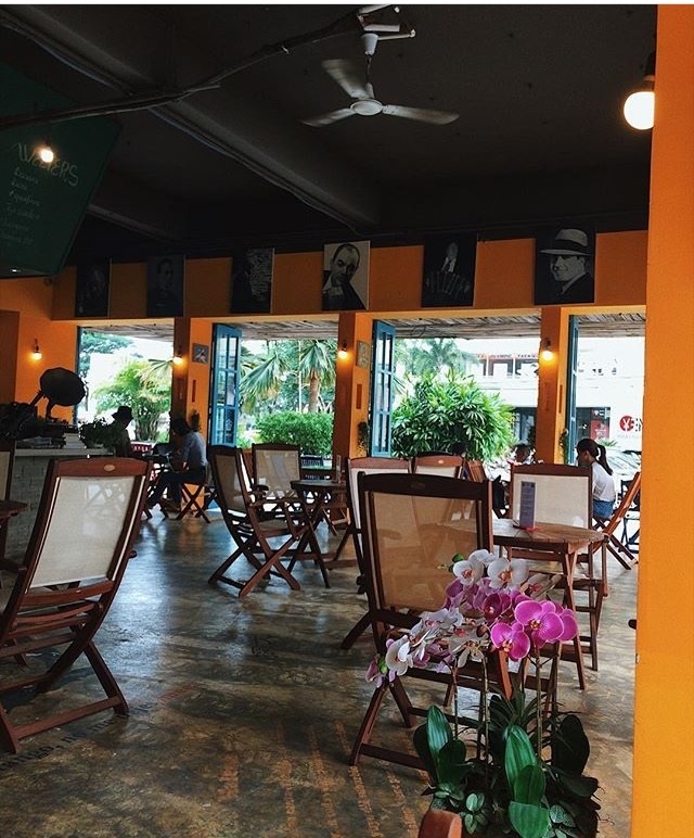 Quan ca phe tong vang anh 10