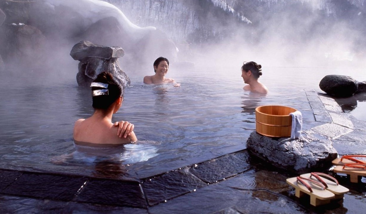 Nhung kieu tam ky la khien du khach 'mat tron mat det' hinh anh