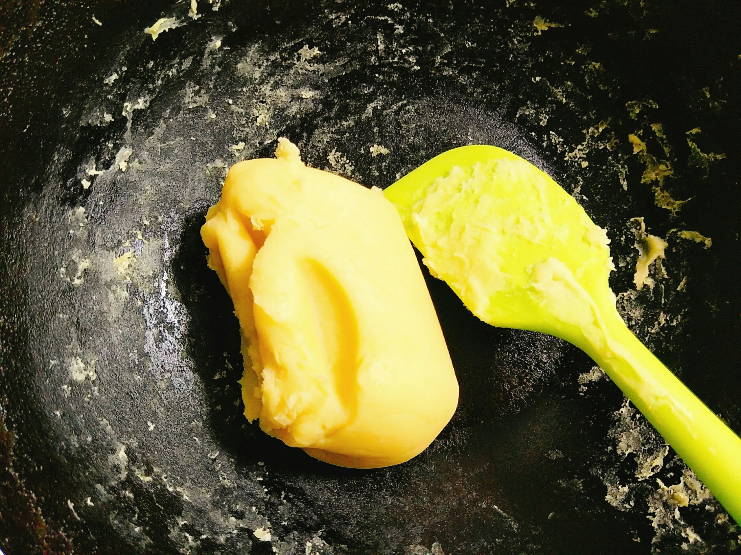 Banh trung thu khoai lang tim anh 4