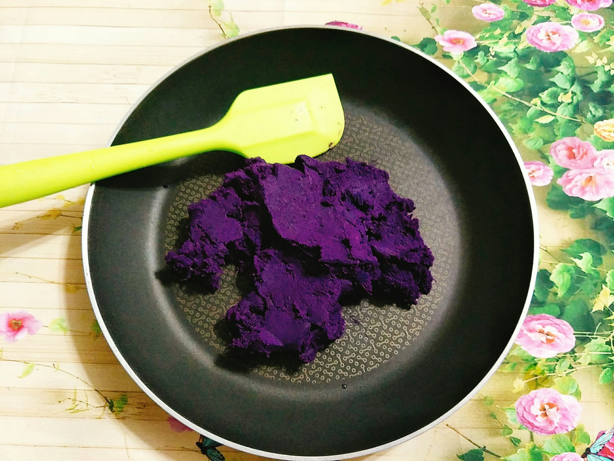 Banh trung thu khoai lang tim anh 8