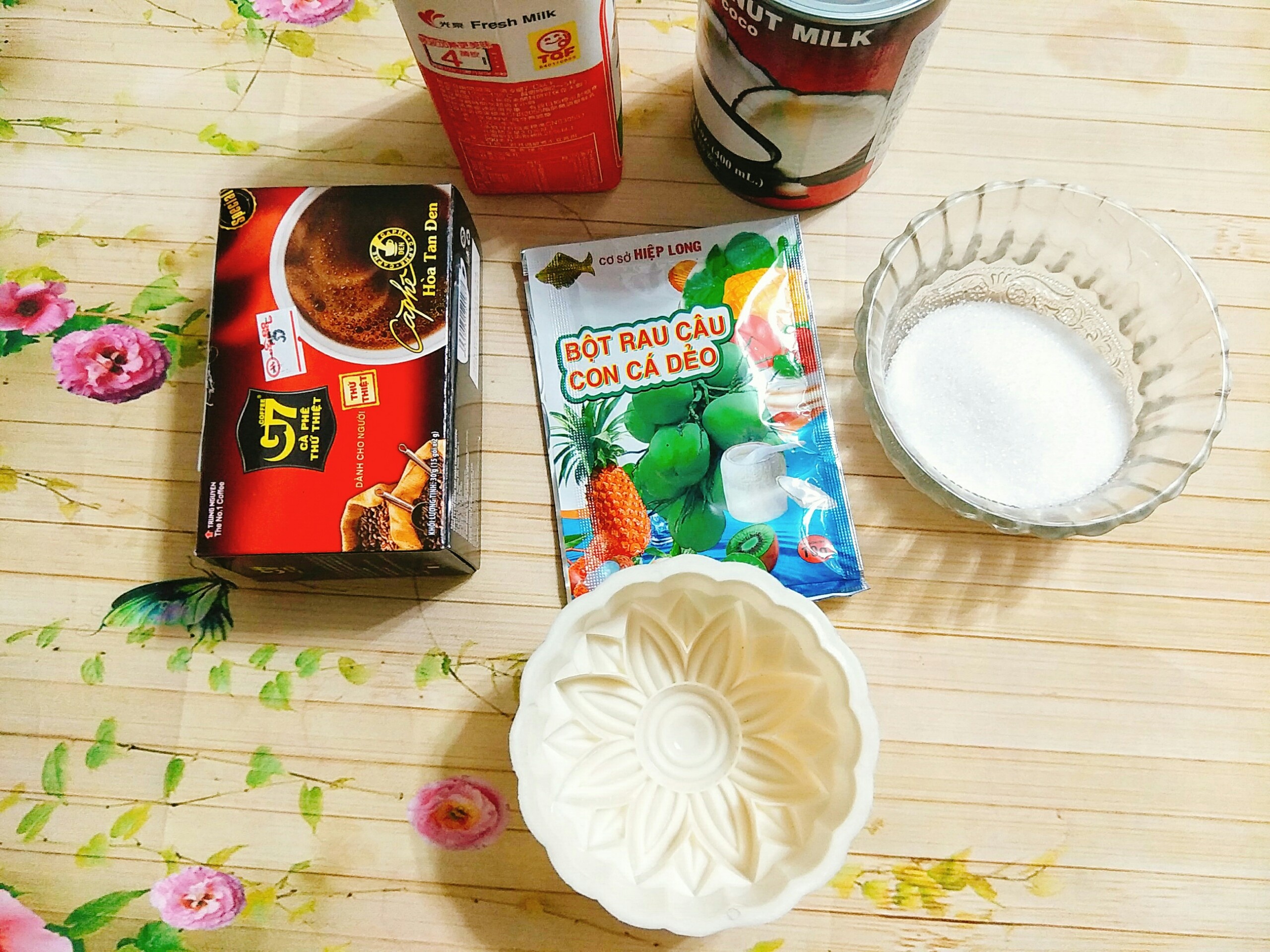 Banh trung thu thach ca phe sua dua anh 1