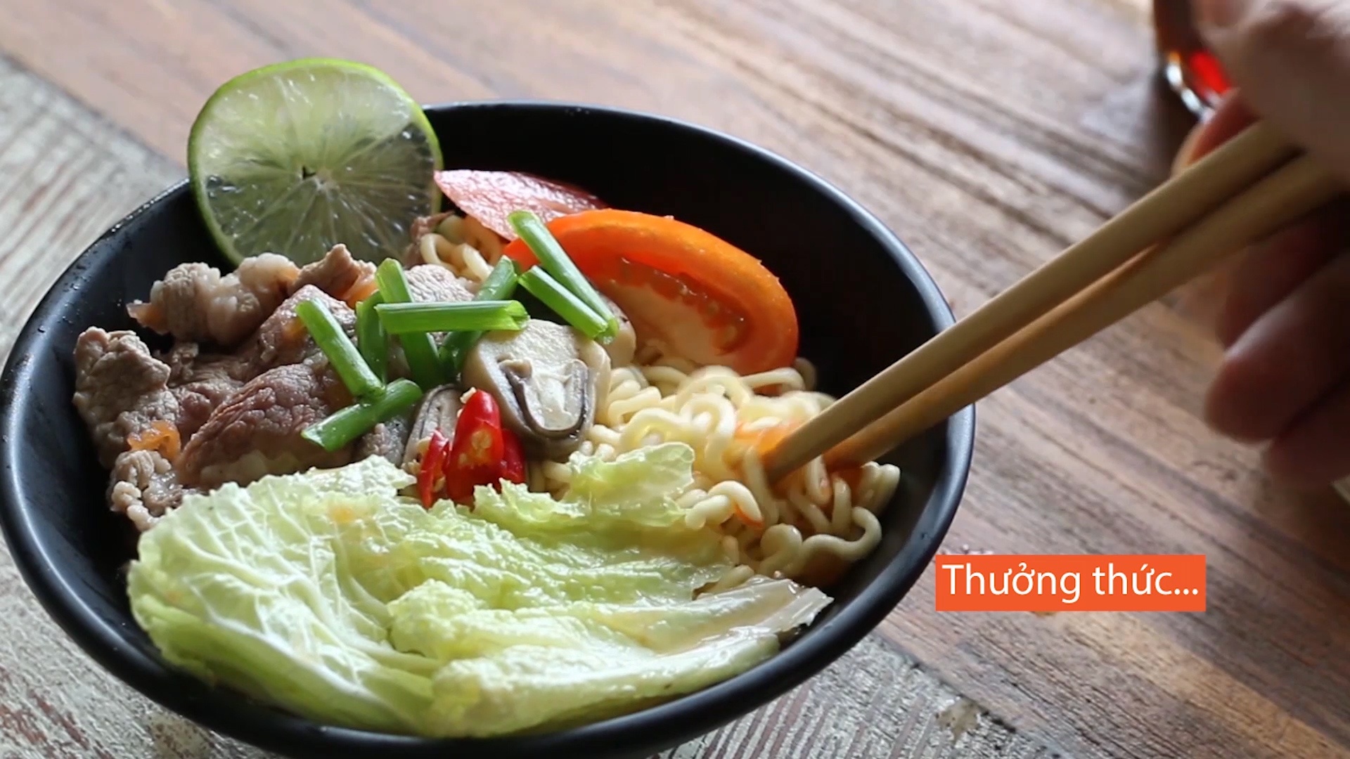 Bi quyet nau mi goi ngon hinh anh