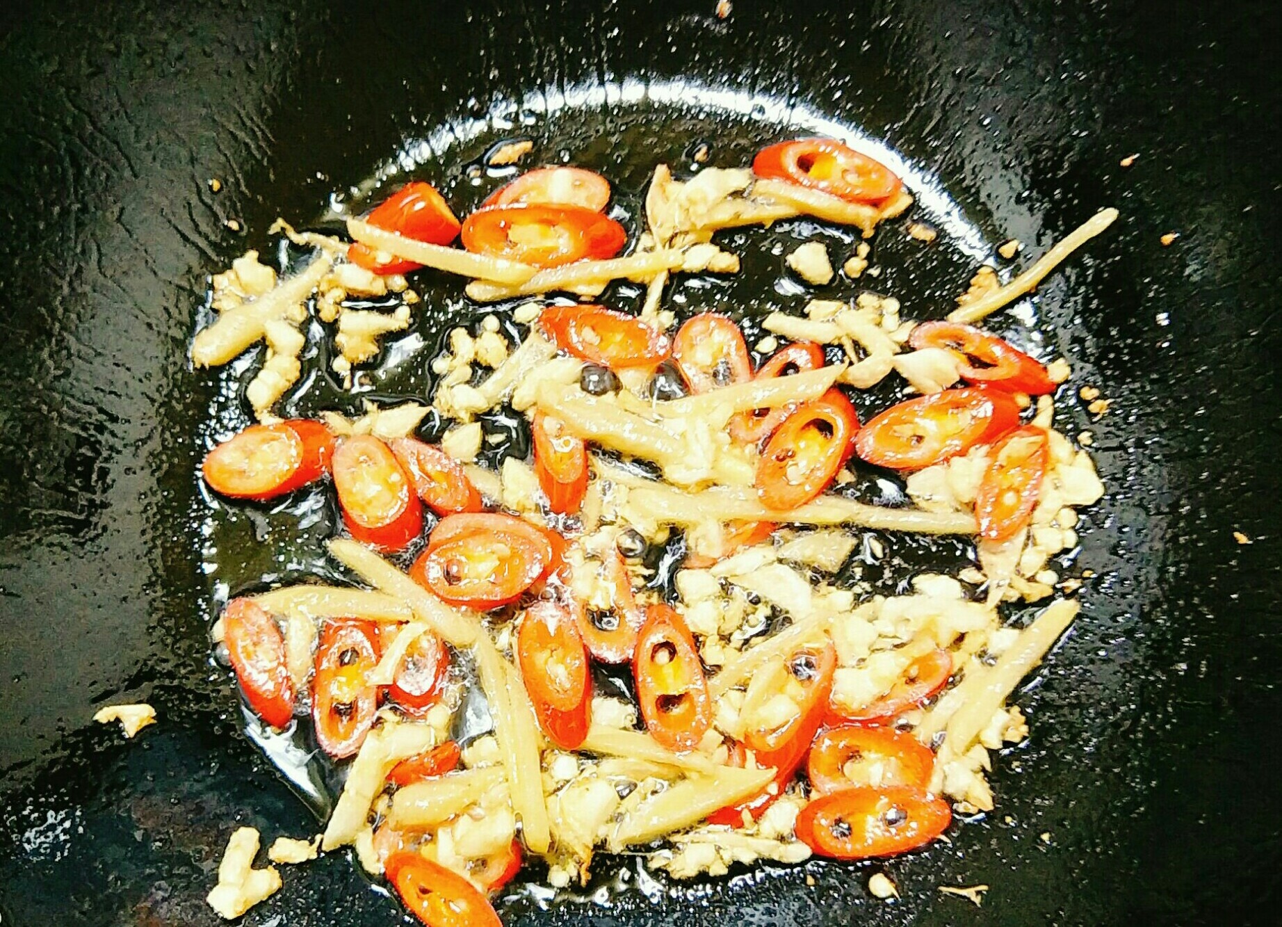 Muc xao ca ri cay anh 4