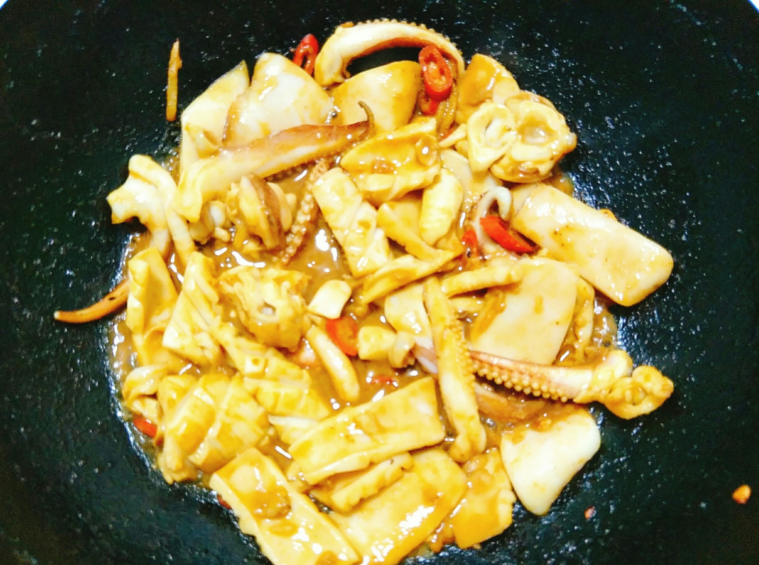 Muc xao ca ri cay anh 5