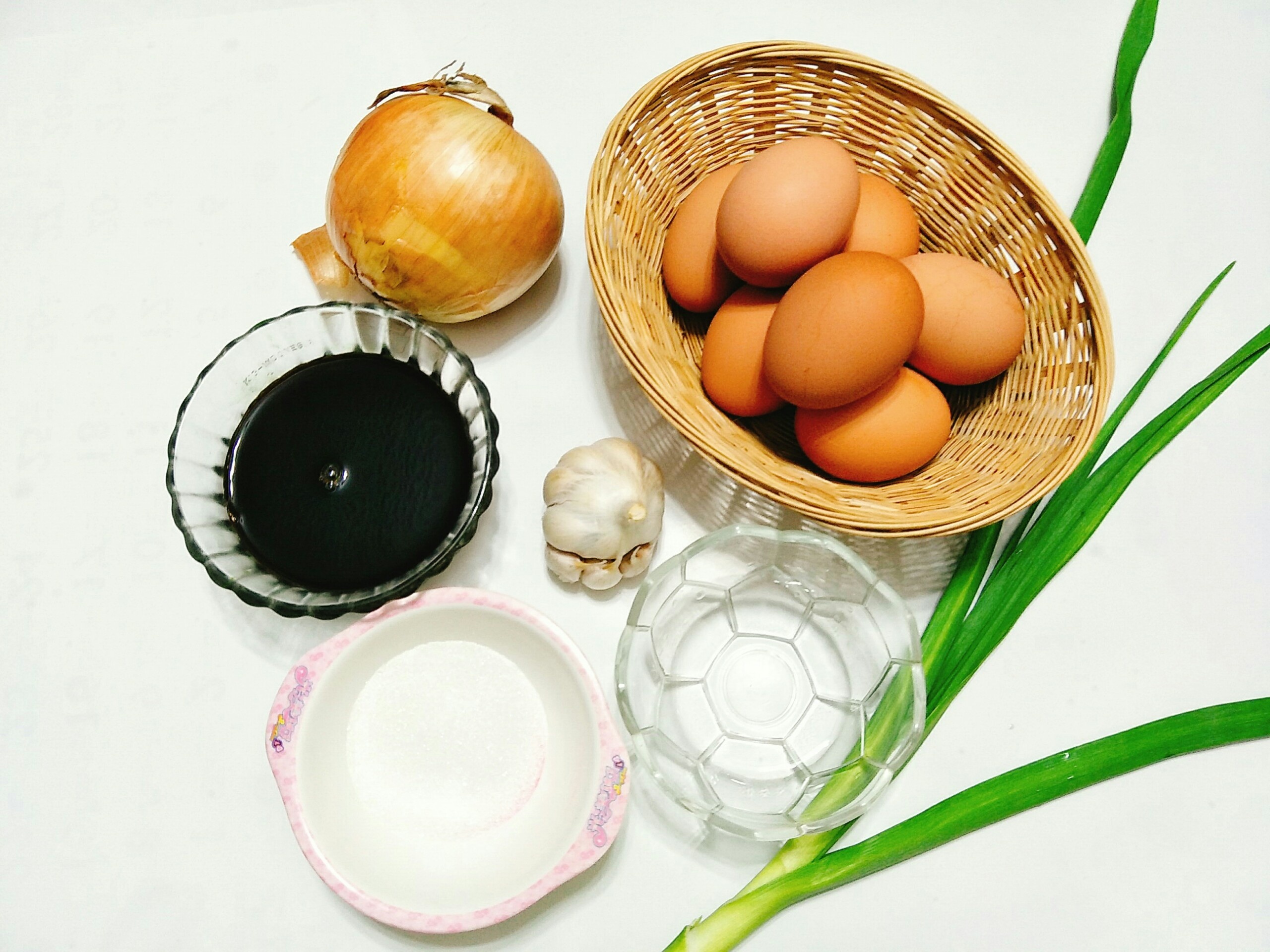 Trung ngam nuoc tuong anh 1