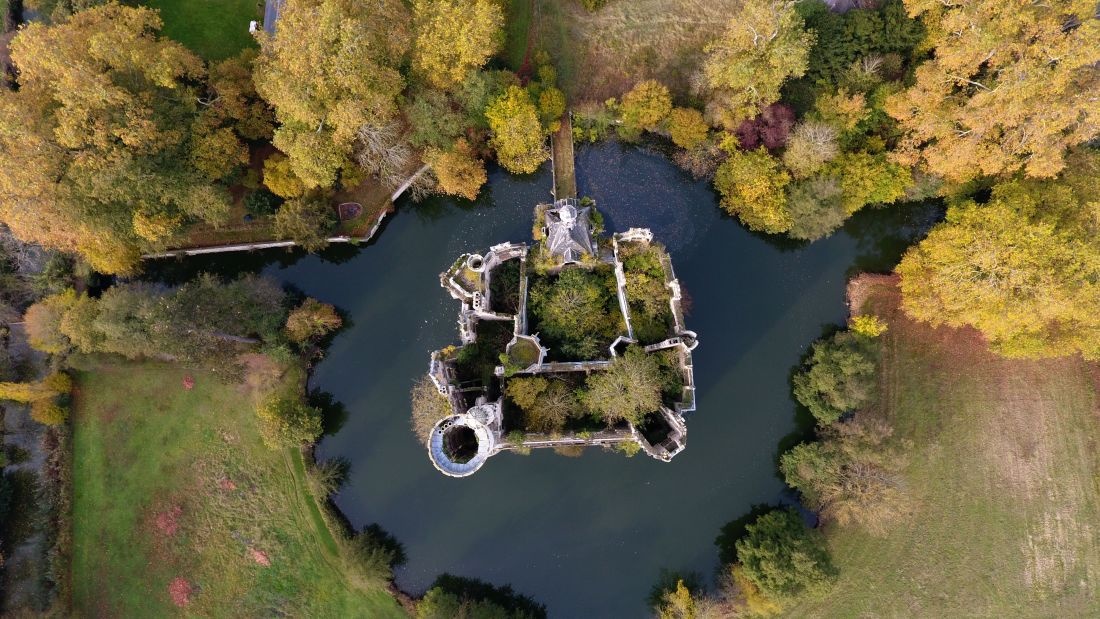 lau dai co nhat nuoc phap anh 8