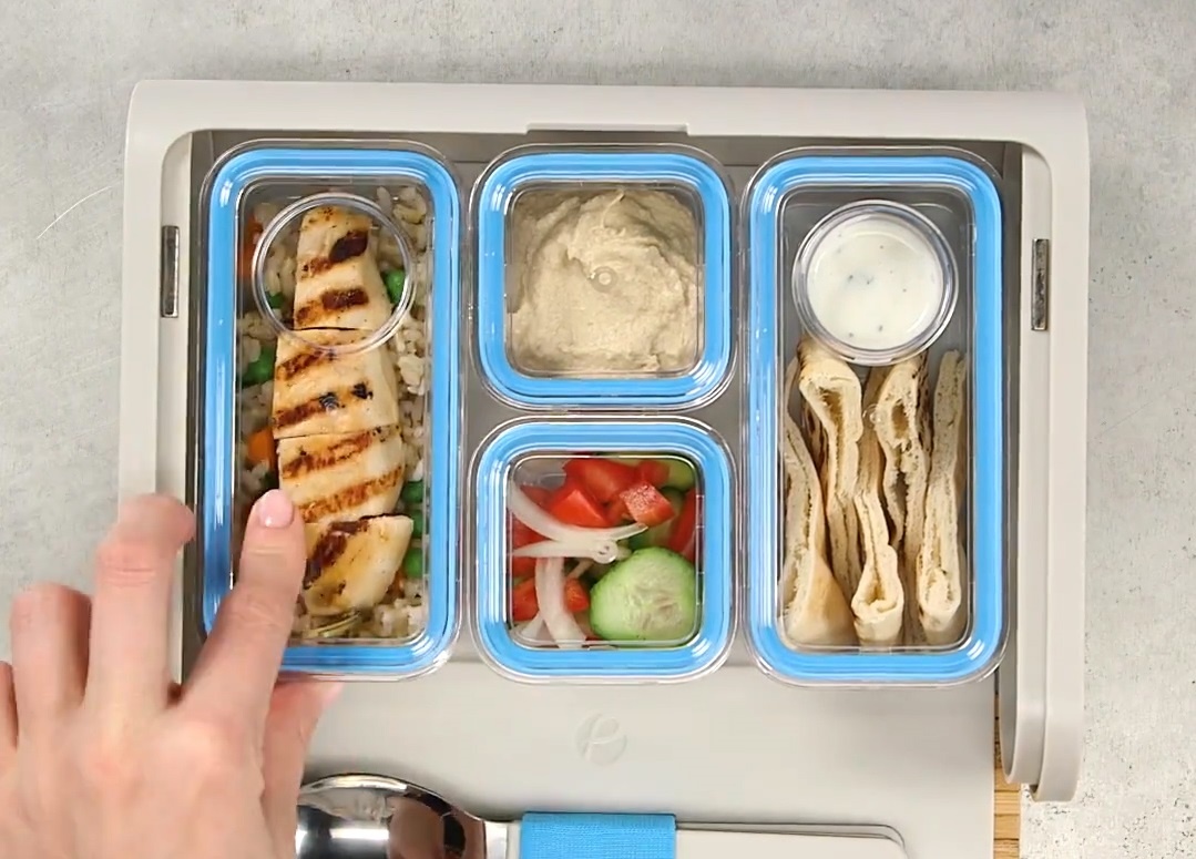 Chuan bi com trua van phong theo cach cua ban hinh anh