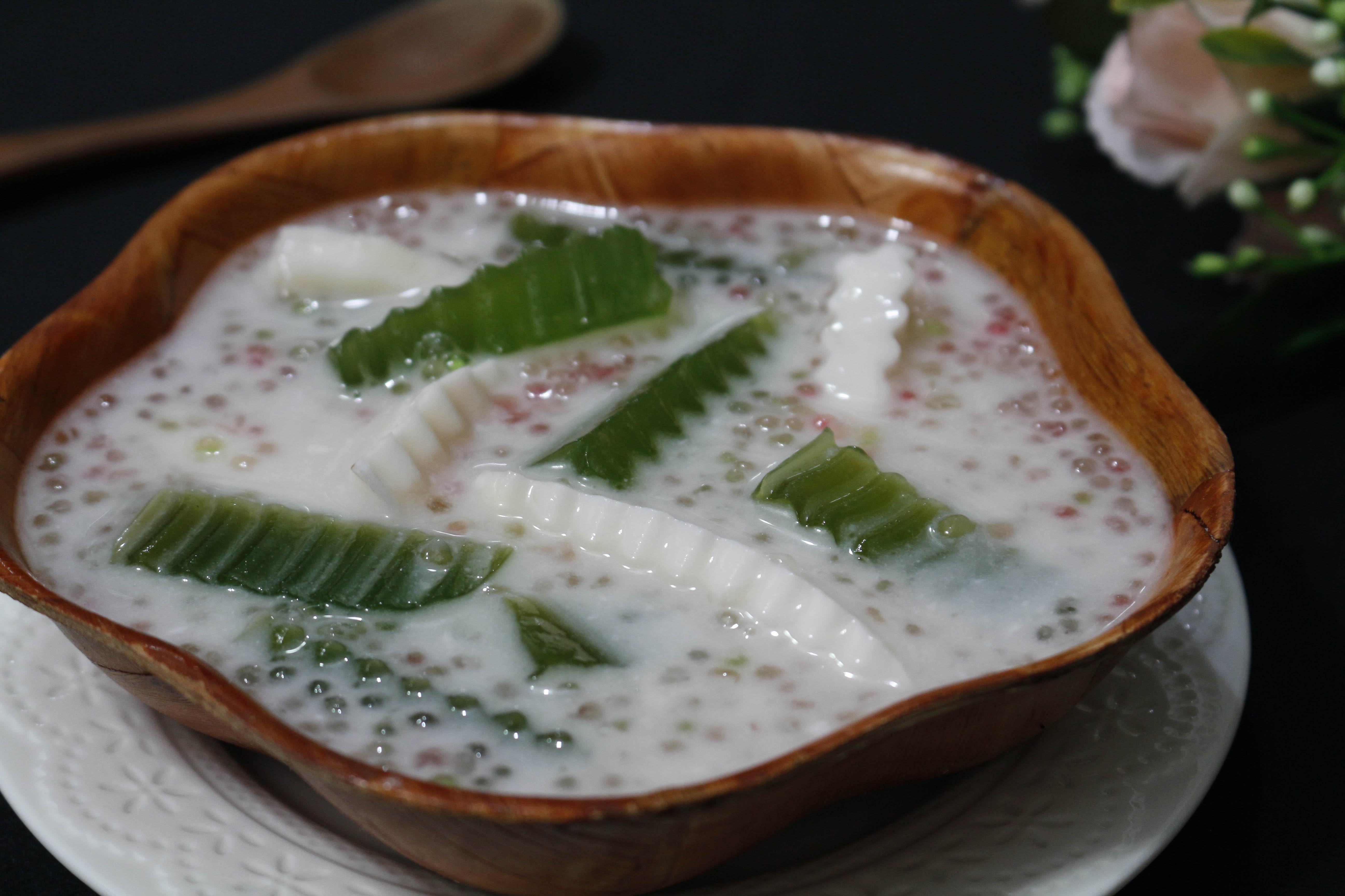 Mon an choi cuoi tuan: Che thach la dua dua non hinh anh