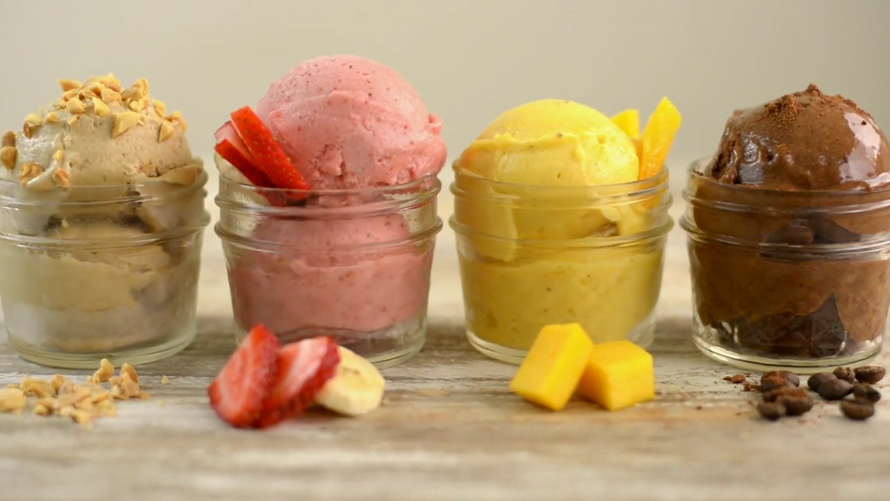 4 cach lam kem tu qua chuoi tai nha hinh anh